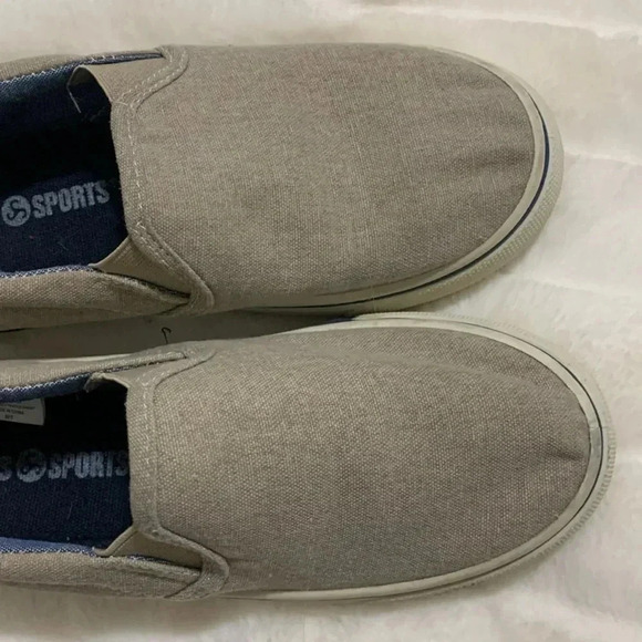 Boys US Sports Brand Slip On Canvas Shoes Size 1 Taupe Gray Good - Picture 5 of 7